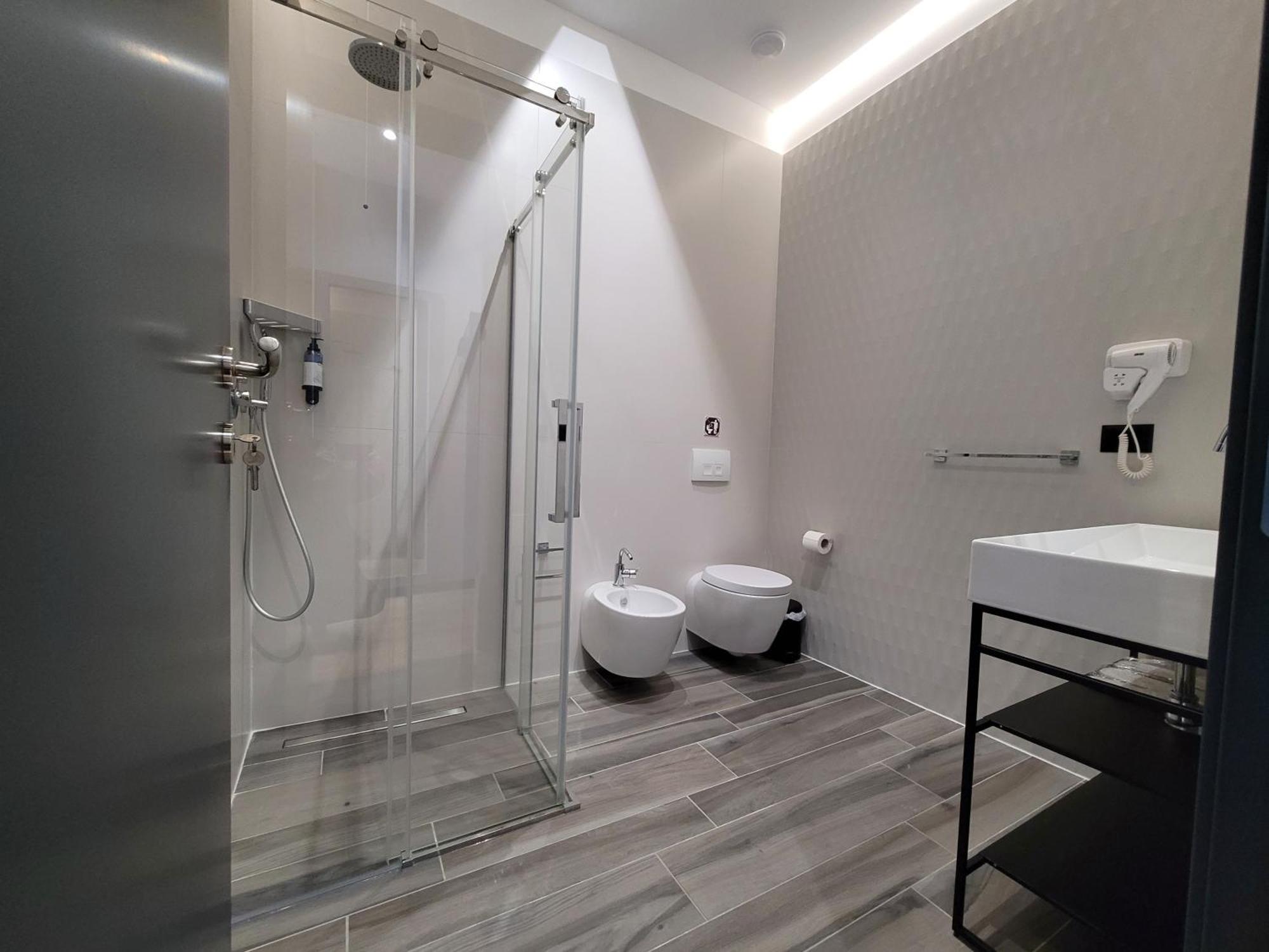 Toer Hotel & Spa Sarande Ngoại thất bức ảnh