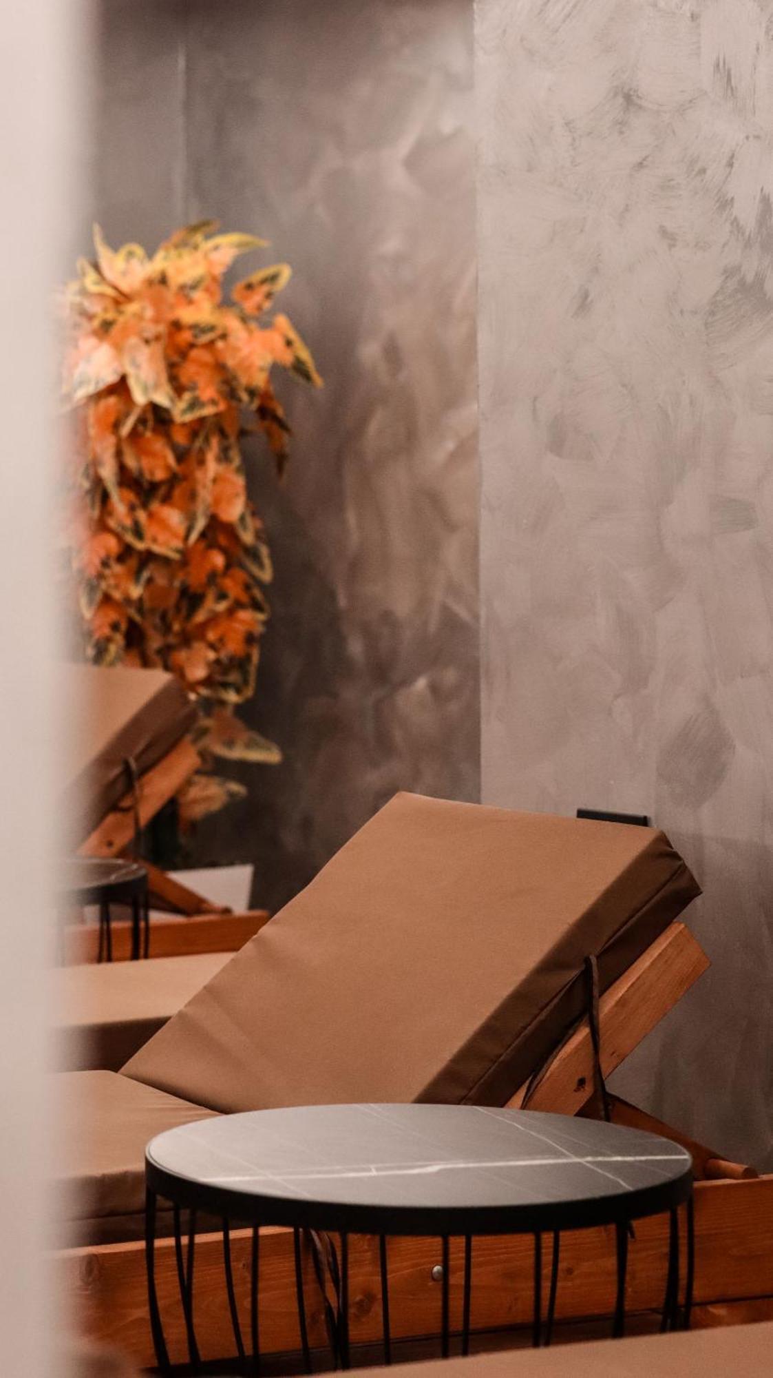 Toer Hotel & Spa Sarande Ngoại thất bức ảnh