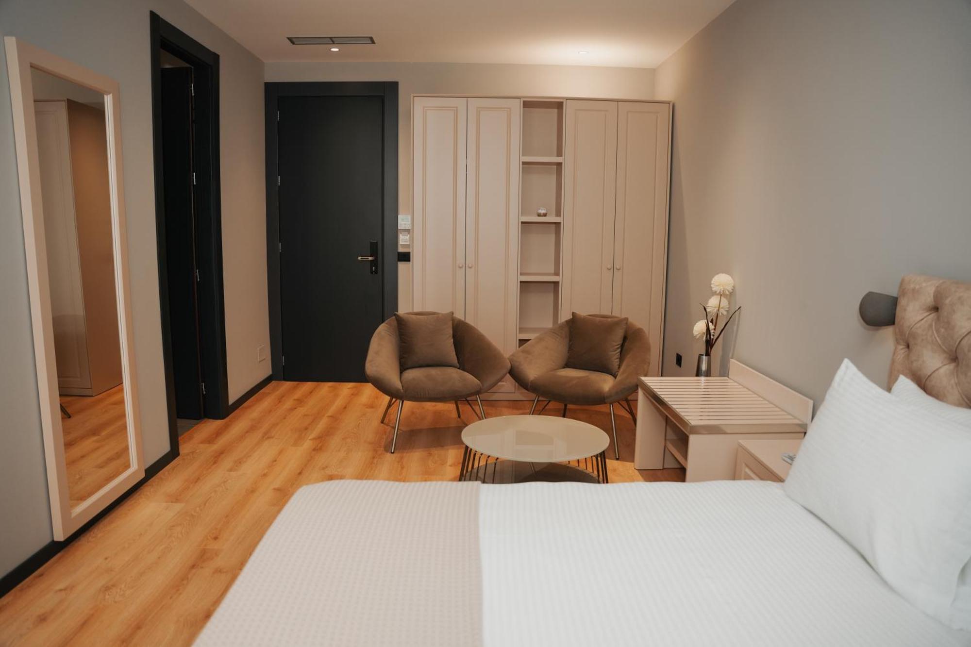 Toer Hotel & Spa Sarande Ngoại thất bức ảnh