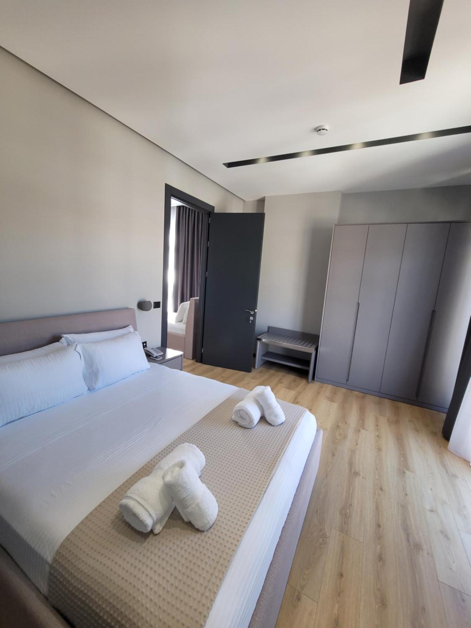 Toer Hotel & Spa Sarande Ngoại thất bức ảnh
