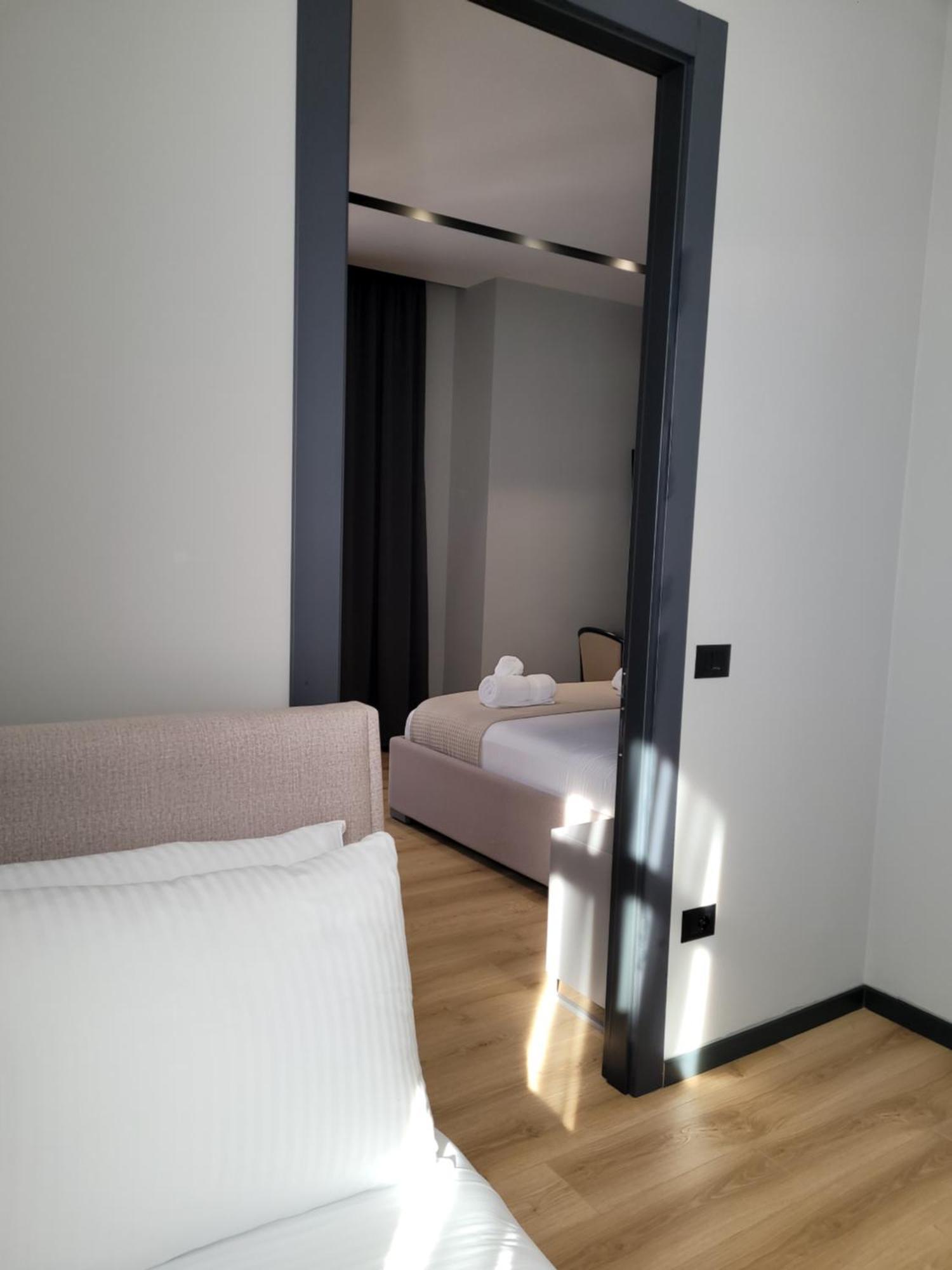 Toer Hotel & Spa Sarande Ngoại thất bức ảnh