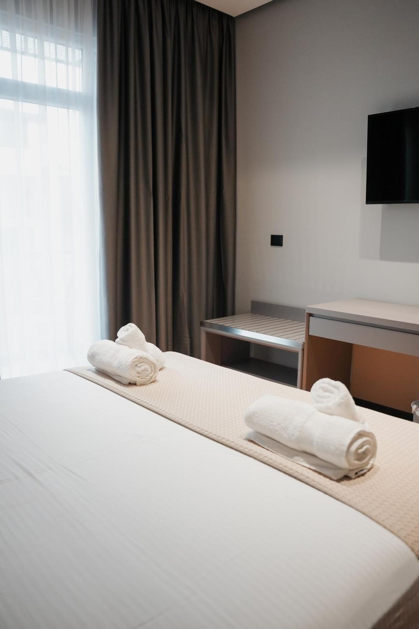 Toer Hotel & Spa Sarande Ngoại thất bức ảnh