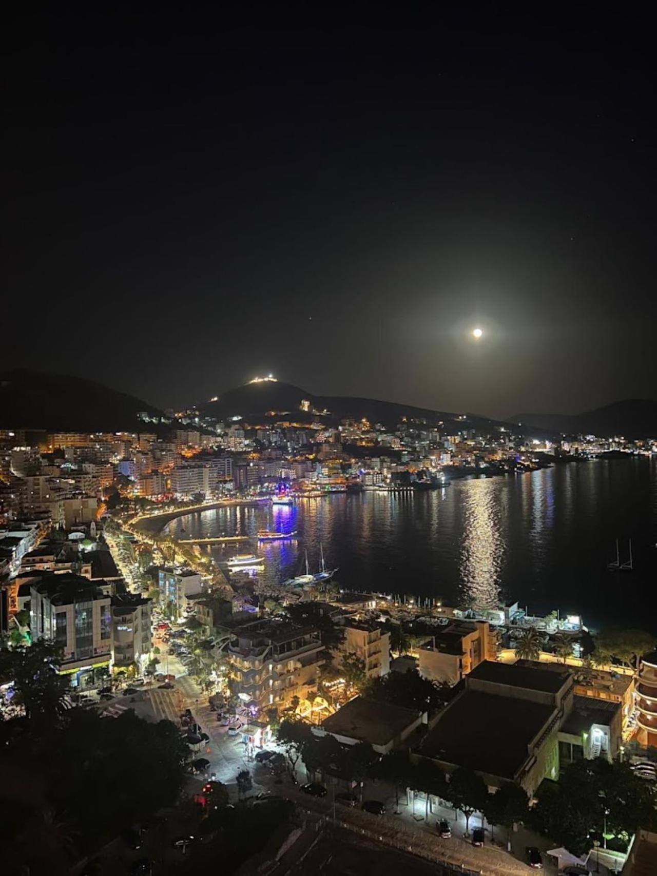 Toer Hotel & Spa Sarande Ngoại thất bức ảnh